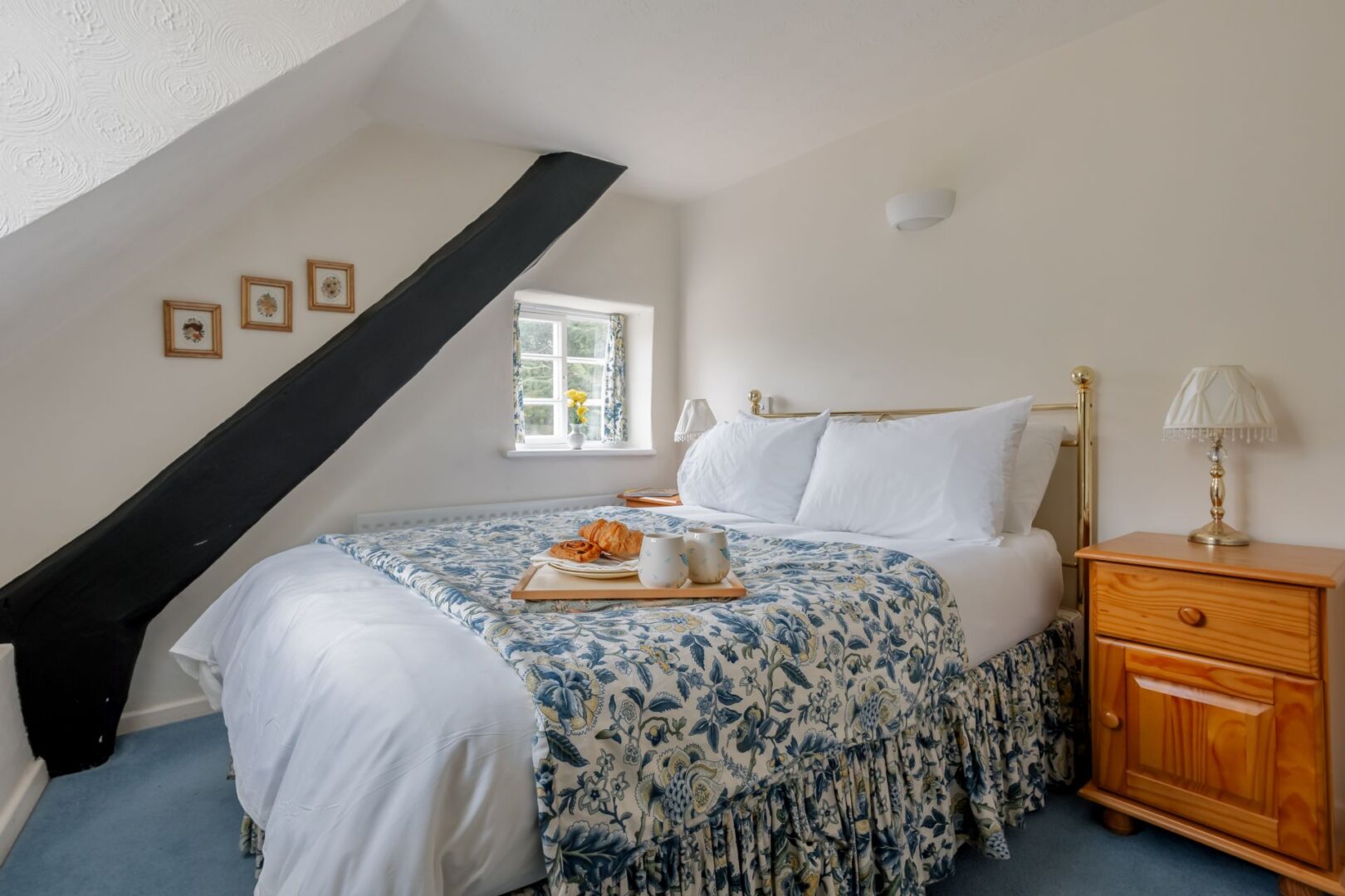 Elizabeth Cottage image