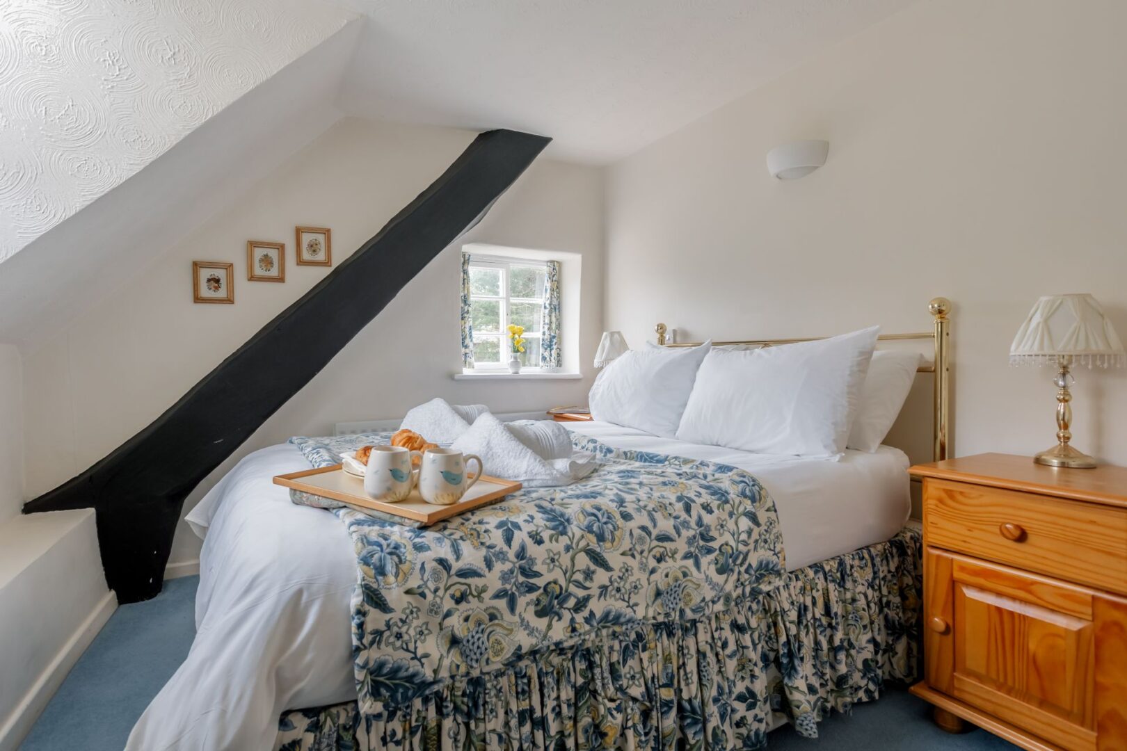 Elizabeth Cottage image