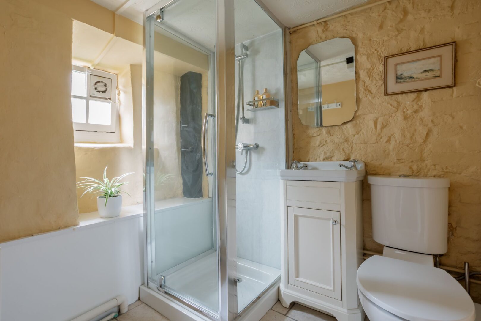 Elizabeth Cottage image