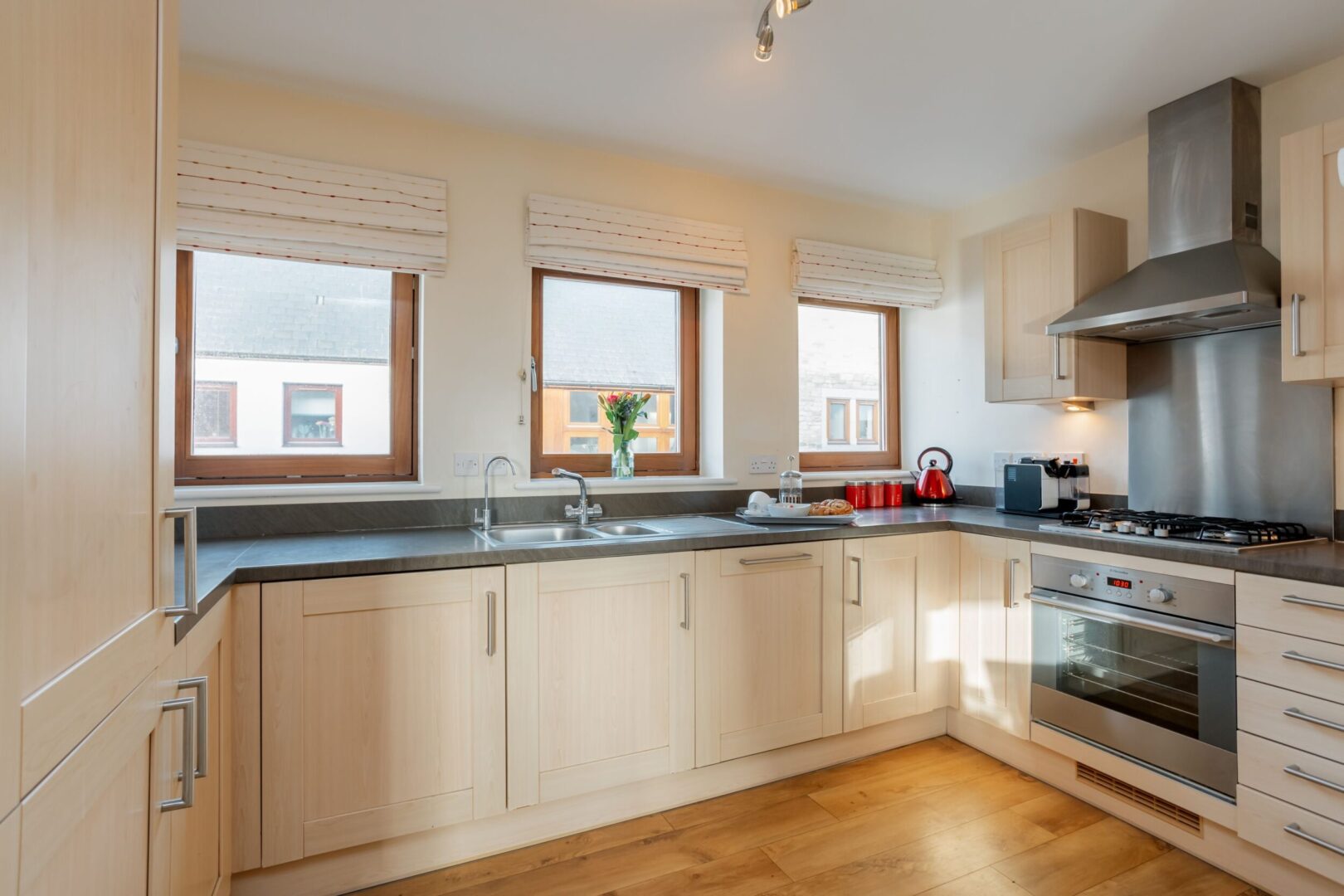 Newton Manor Grange image