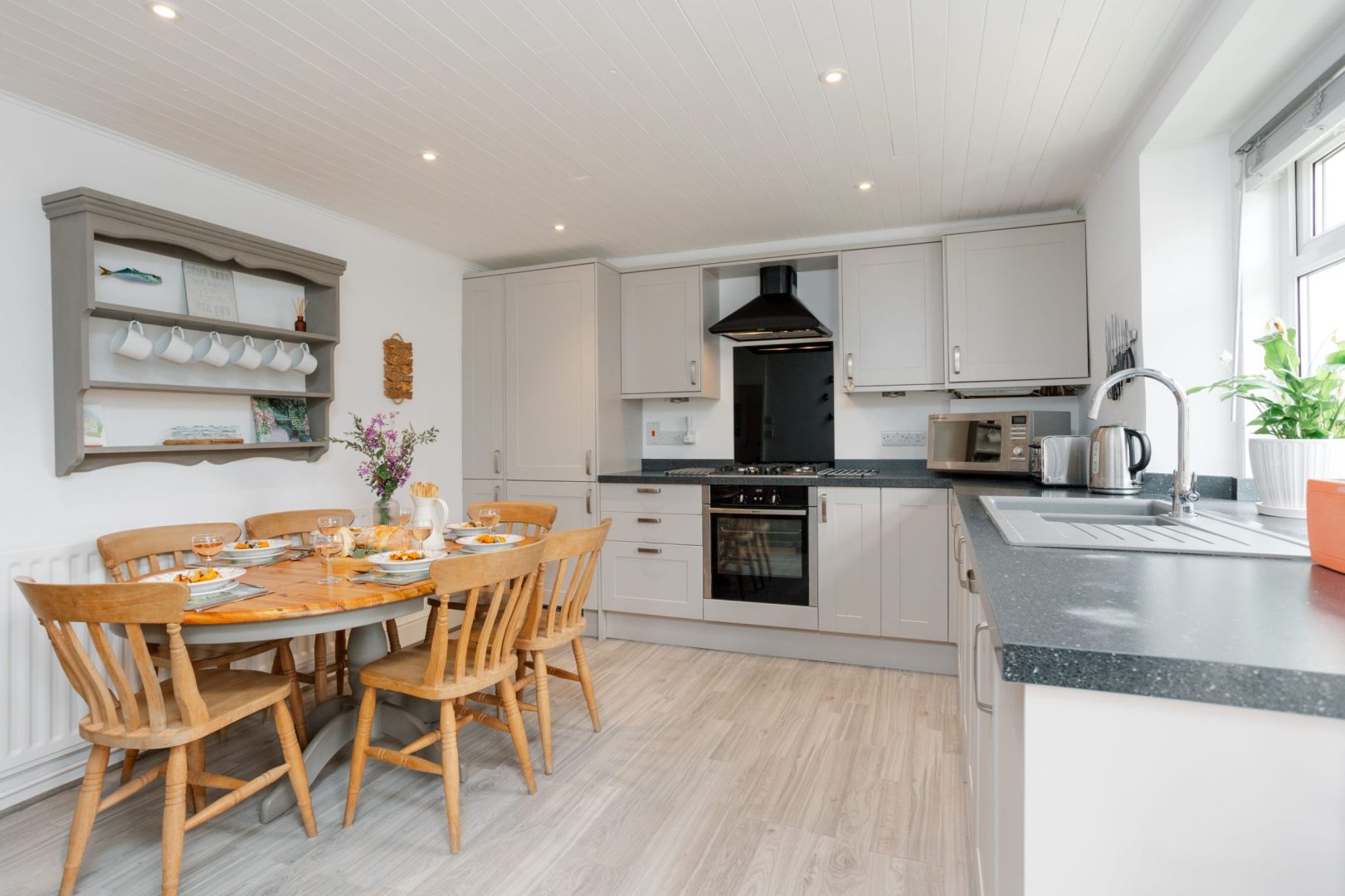 Froxfield Cottage image