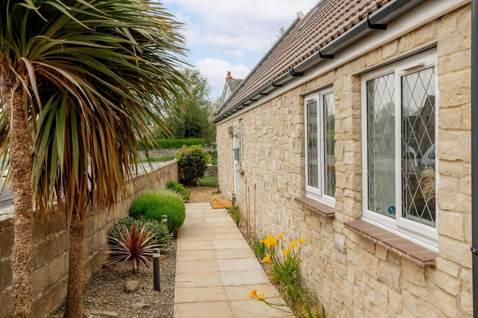 Ridgeview Cottage image