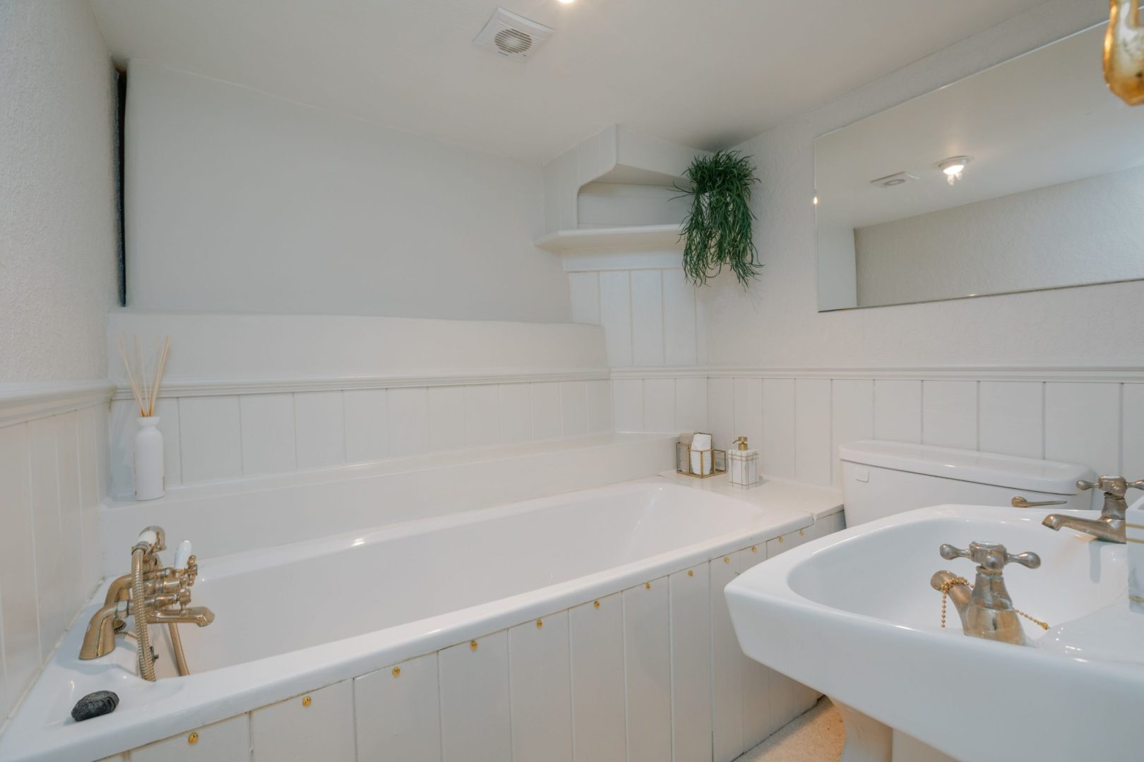 Castle View House image