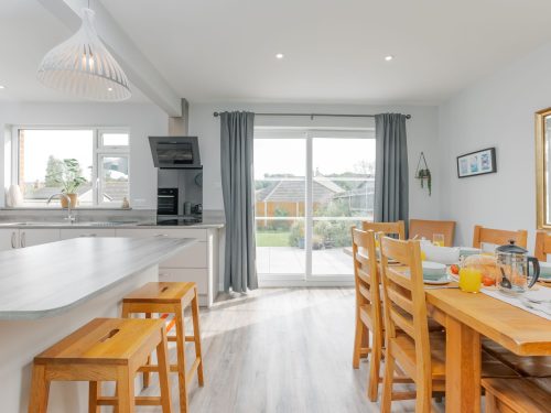 family dining space at weymouth holiday home