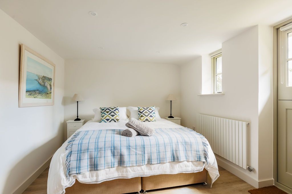 Honeysuckle Cottage image