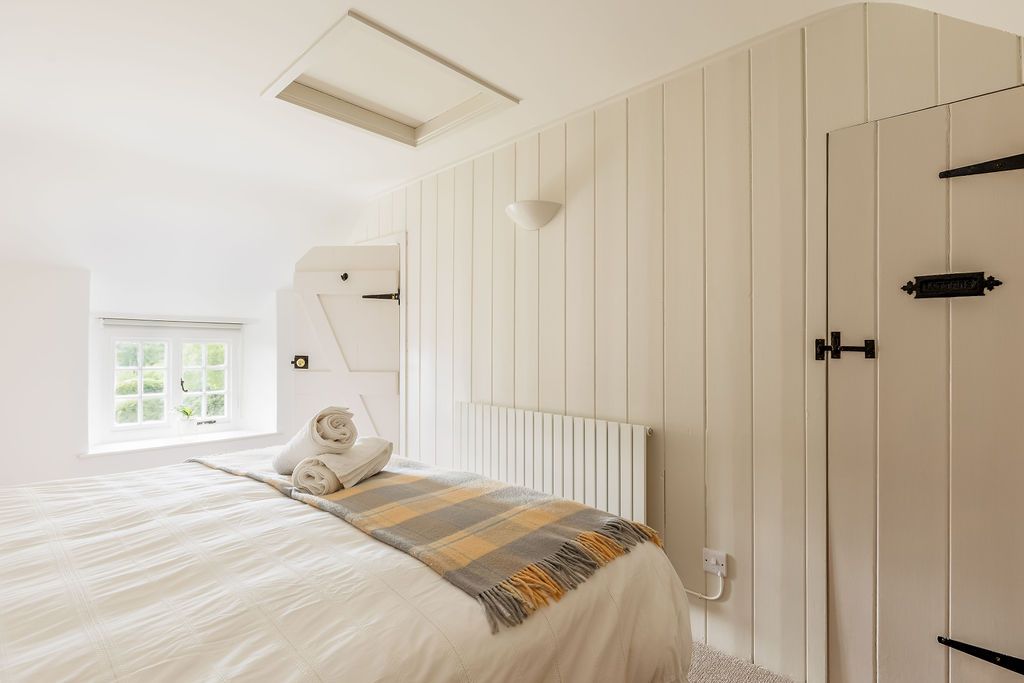 Honeysuckle Cottage image