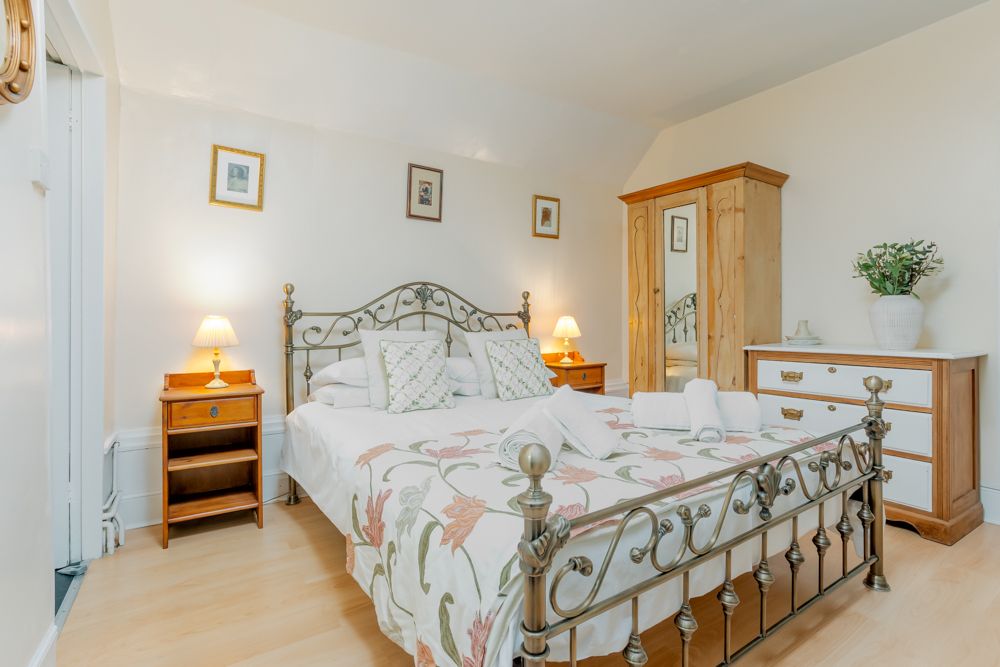 Old Stone House image