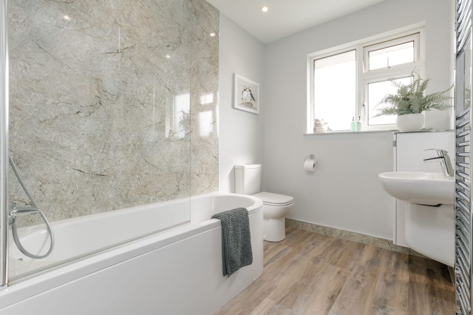 family bathroom at weymouth holiday home