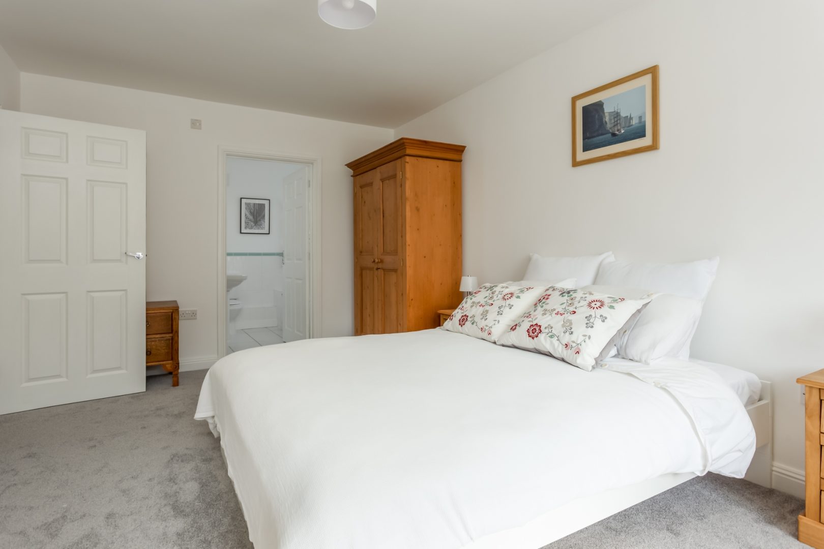 Piona Flat 12 The Gables Ph14 Web