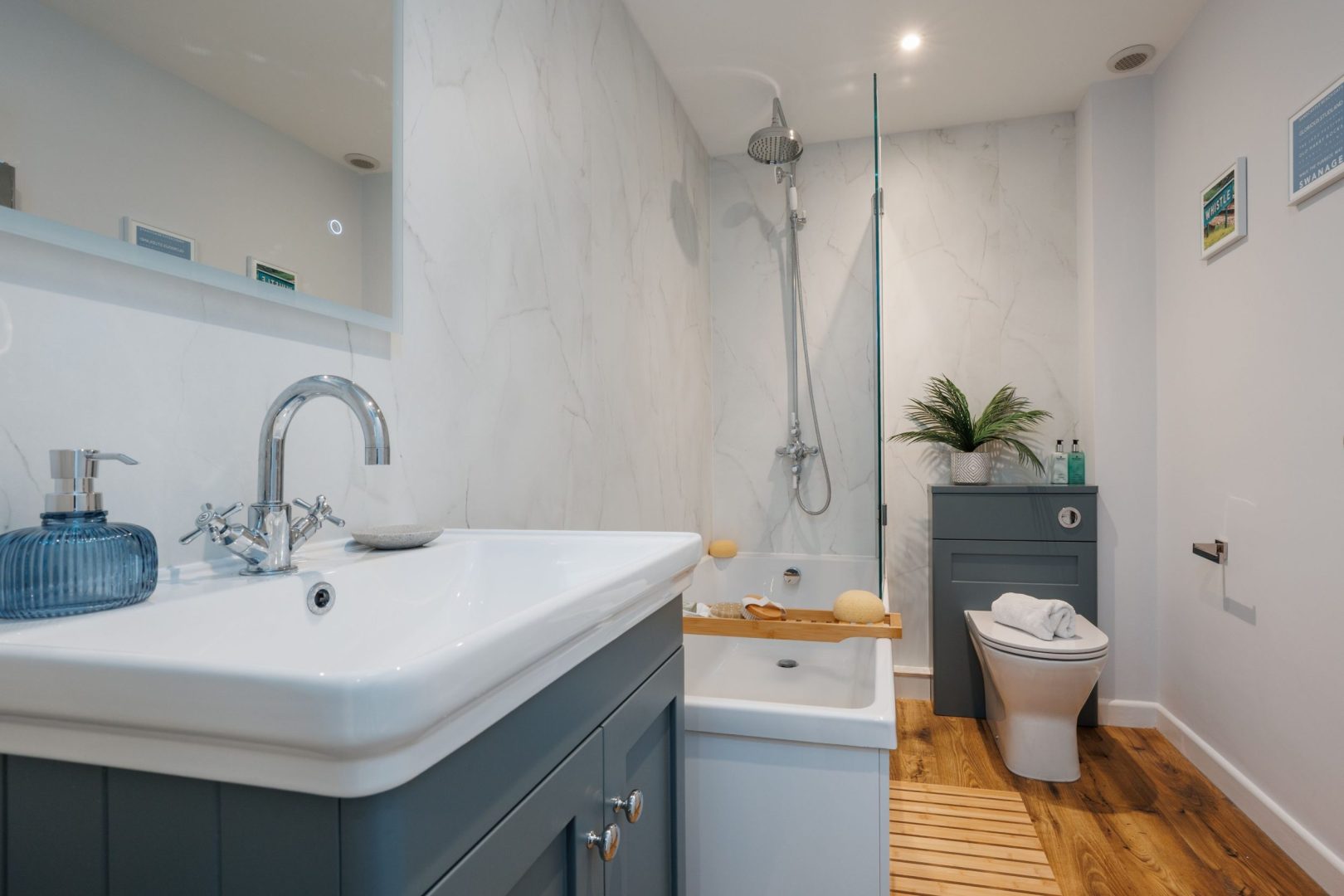 Sandy Shores Apartment image