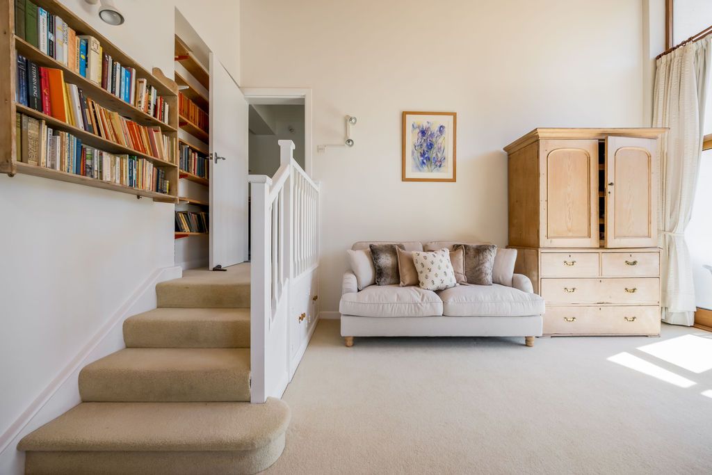 Old Orchard House image