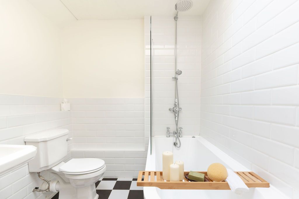 Bucknowle Lodge image