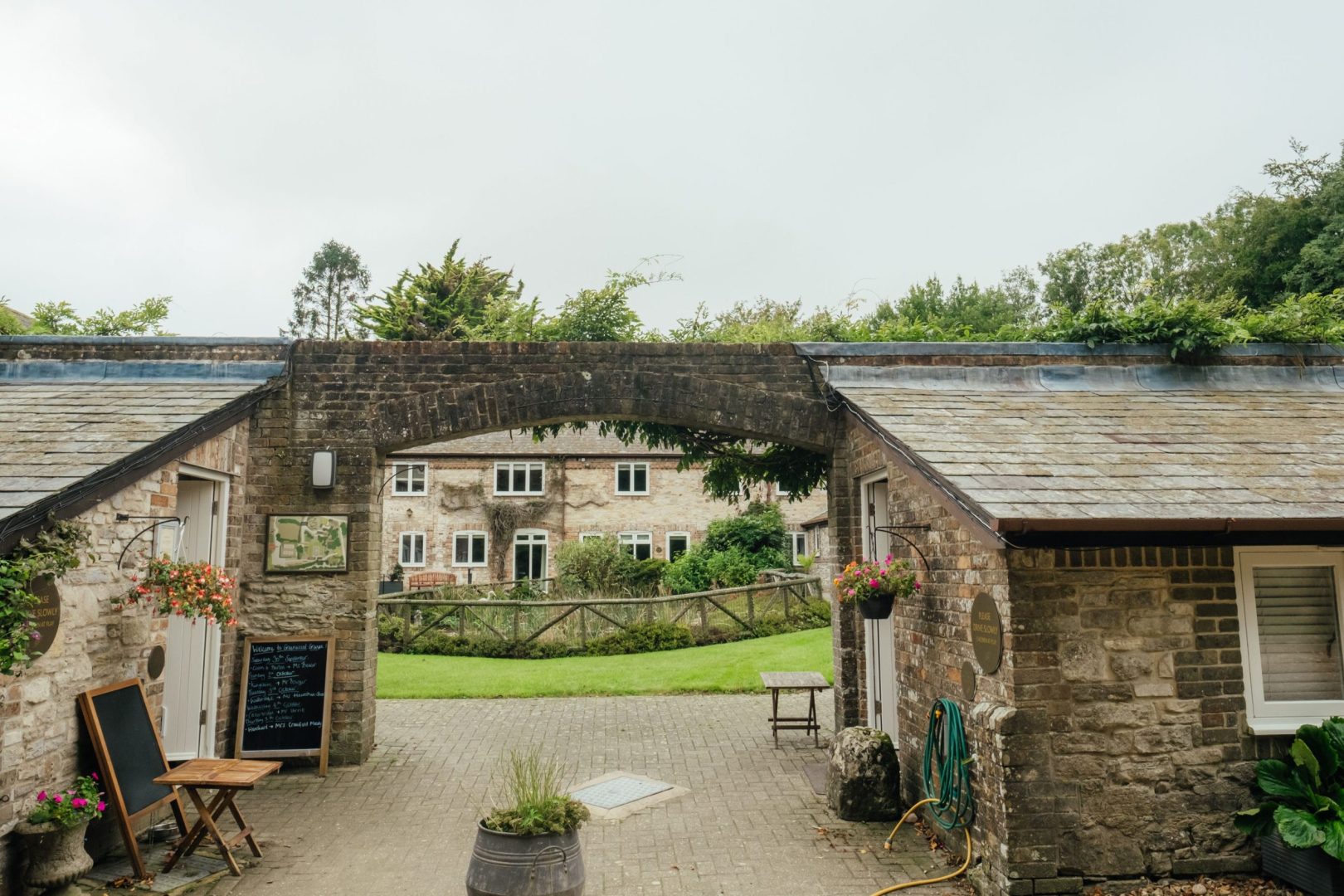 Wisteria Cottage image