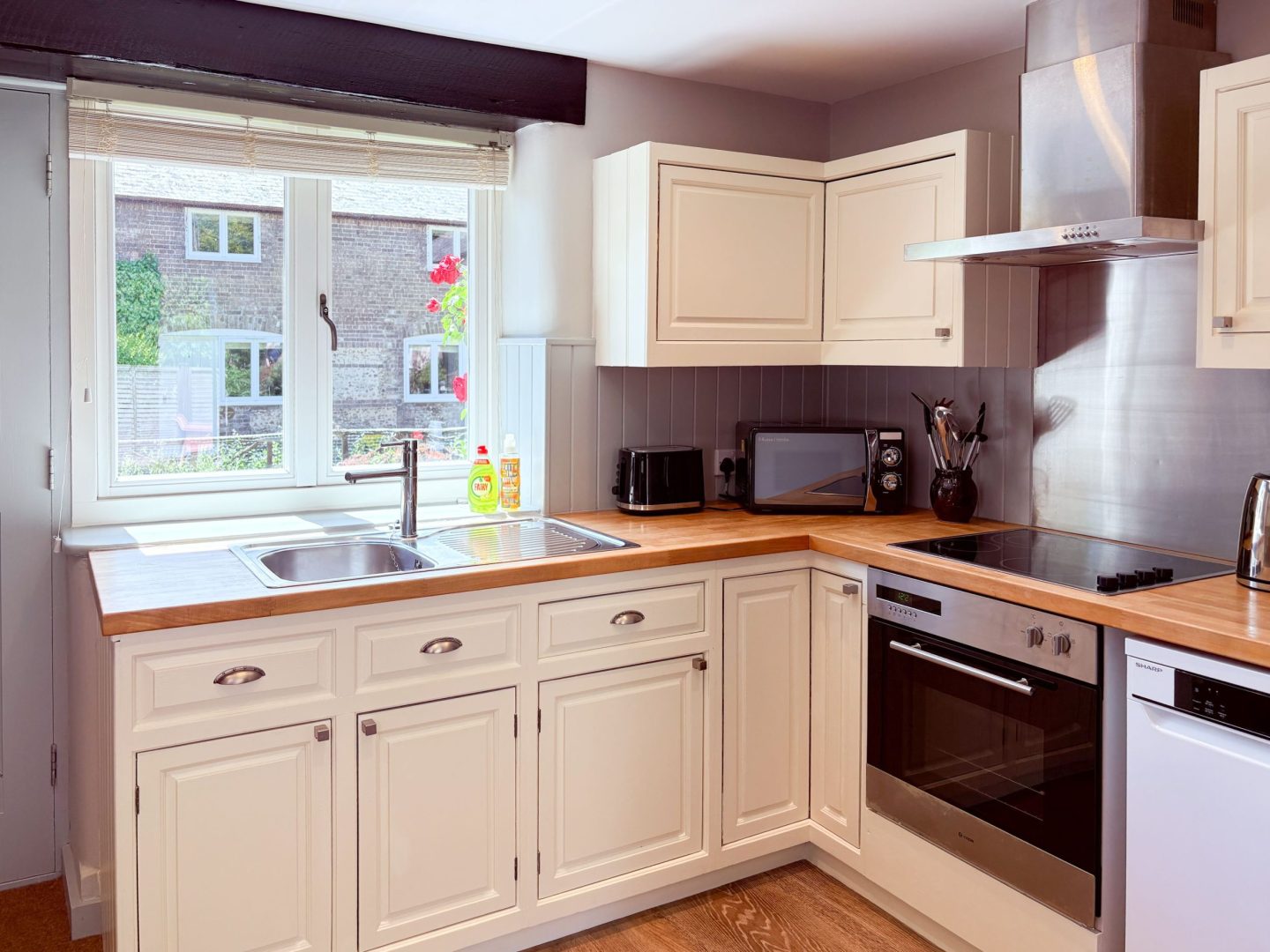 Primrose Cottage image