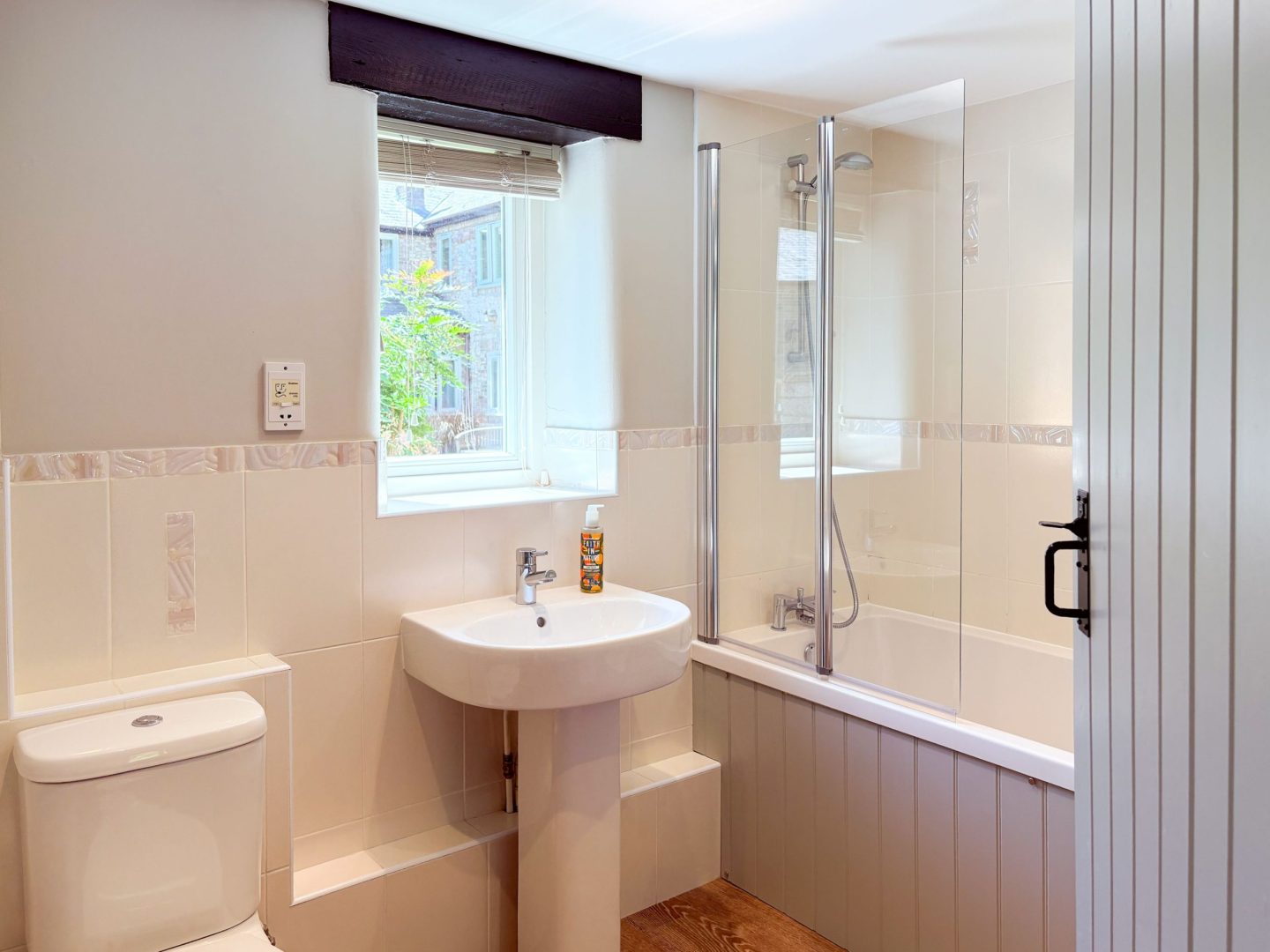 Primrose Cottage image