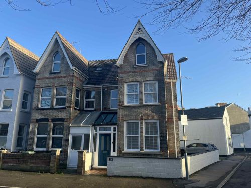 Beachway House image