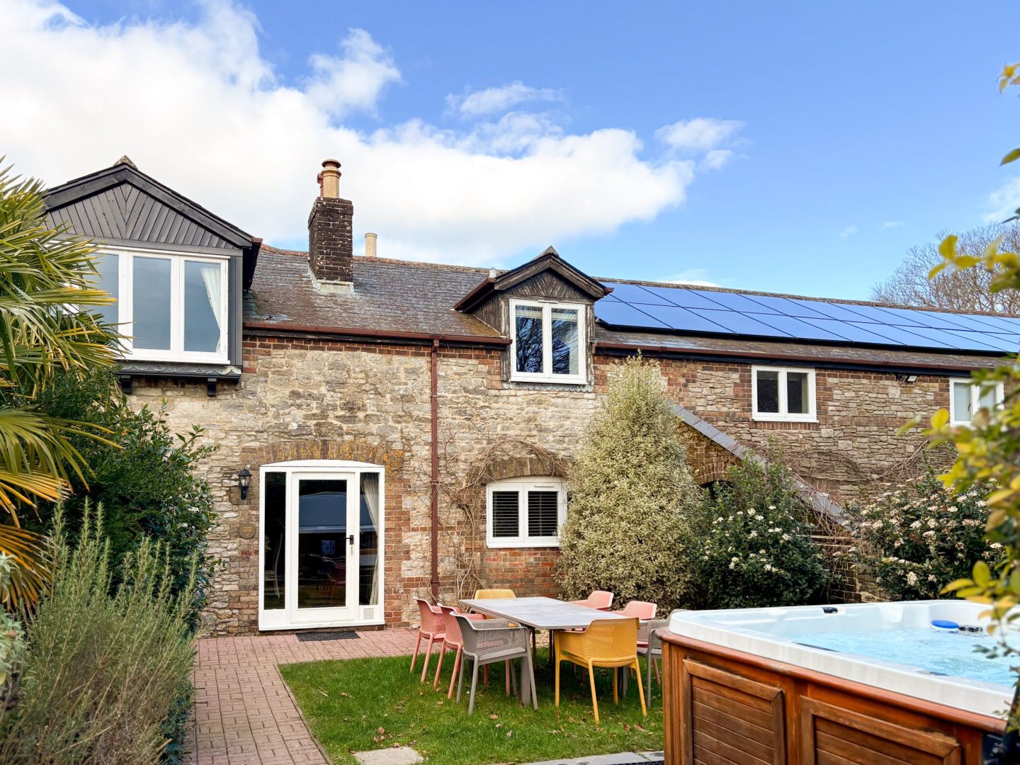 Foxglove Cottage image