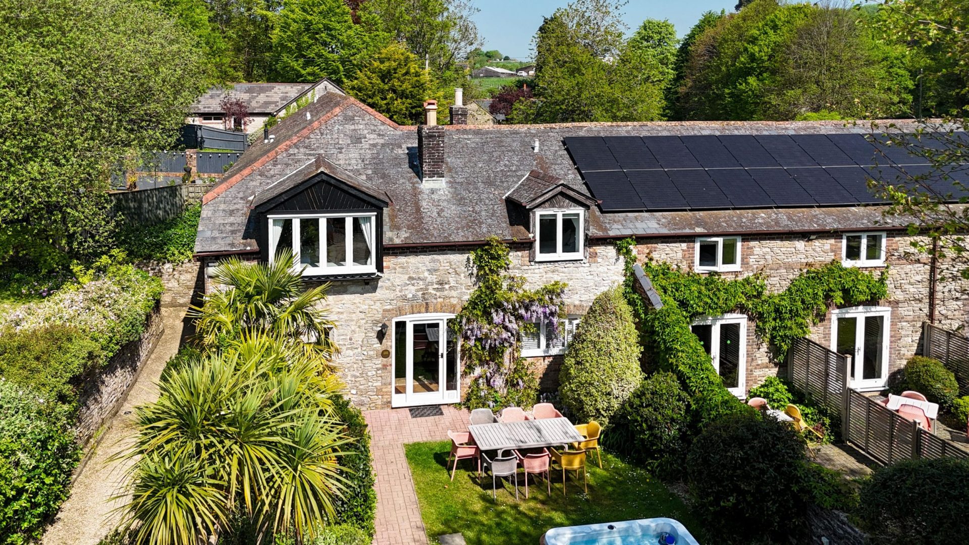 Foxglove Cottage image