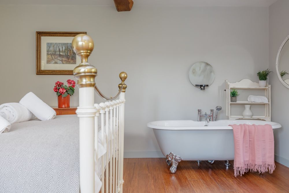 Snowdrop Cottage image