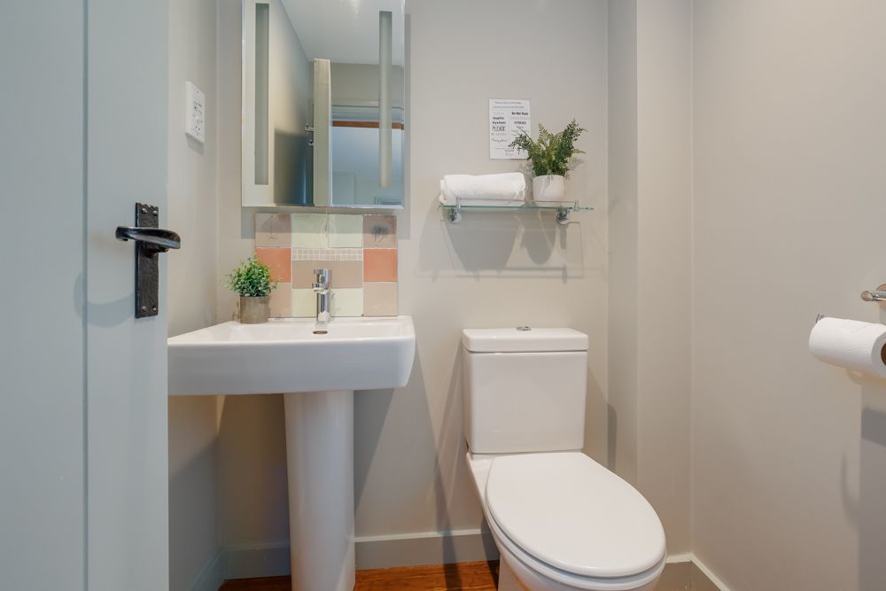 Snowdrop Cottage image