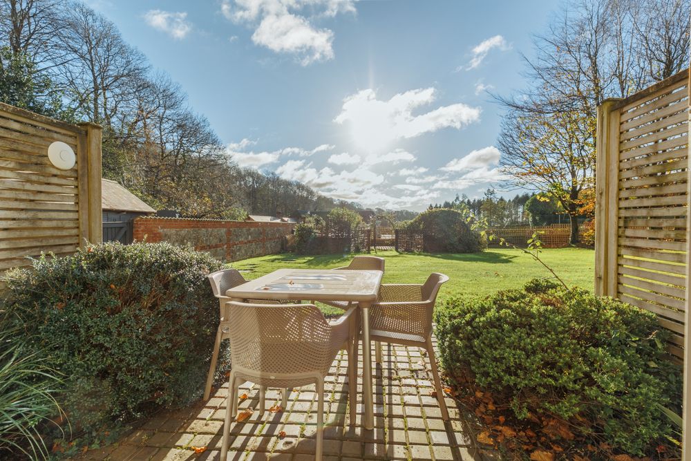 Jasmine Cottage image