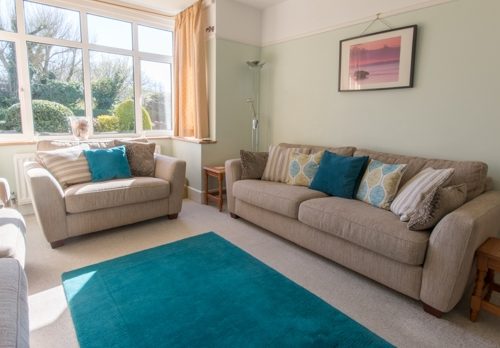 sofas in swange cottage for groups