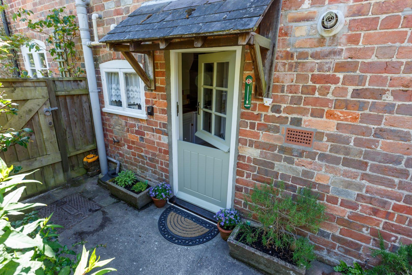 1 Westport Cottage Ph13 Web