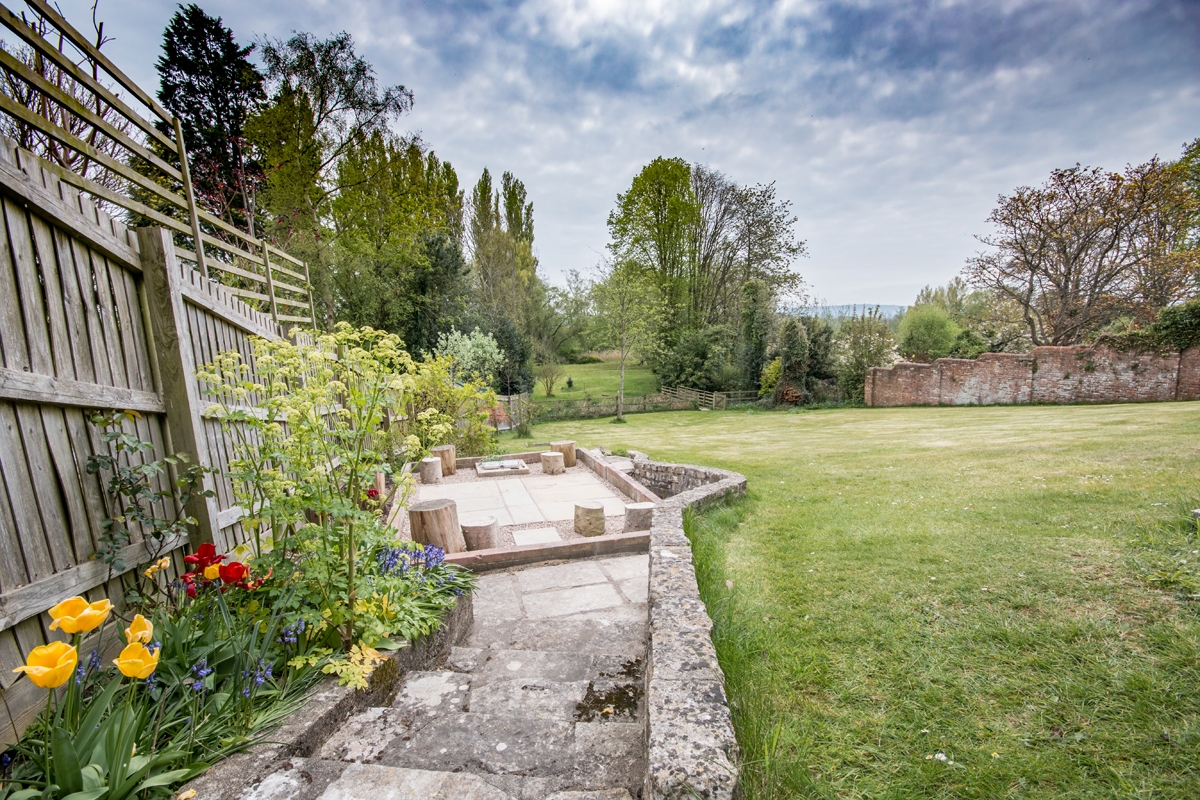 Little Westport Holiday Cottage Garden