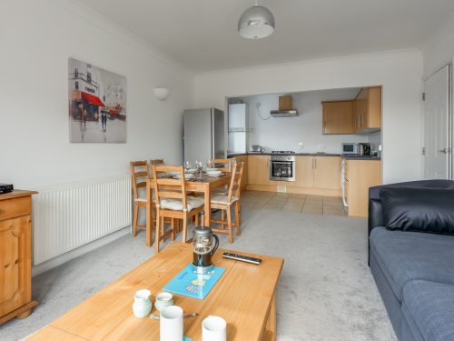 Piona Flat 12 The Gables Ph6 Web