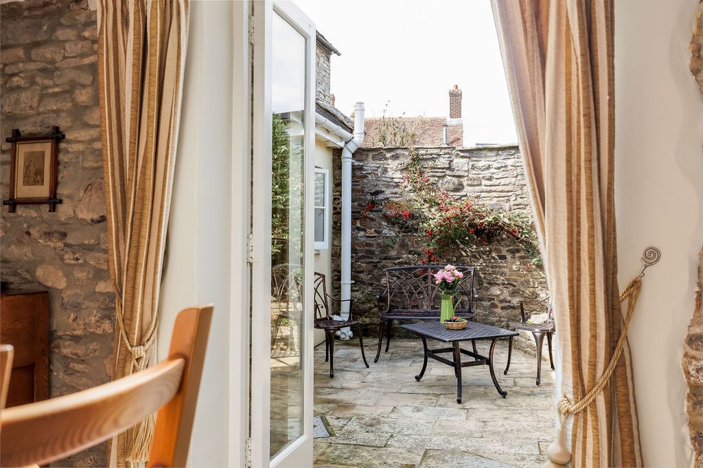 Bronte Cottage image