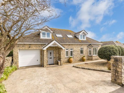 Tilshead Five Star Luxury Accommodation For Large Parties External View Thumbnail