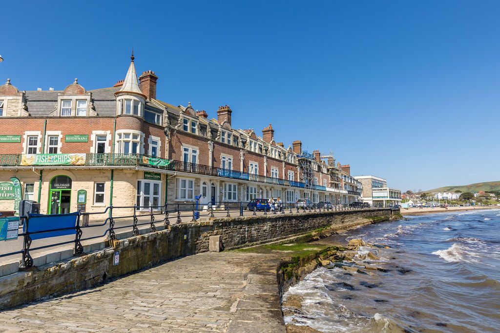 Beach Approach image