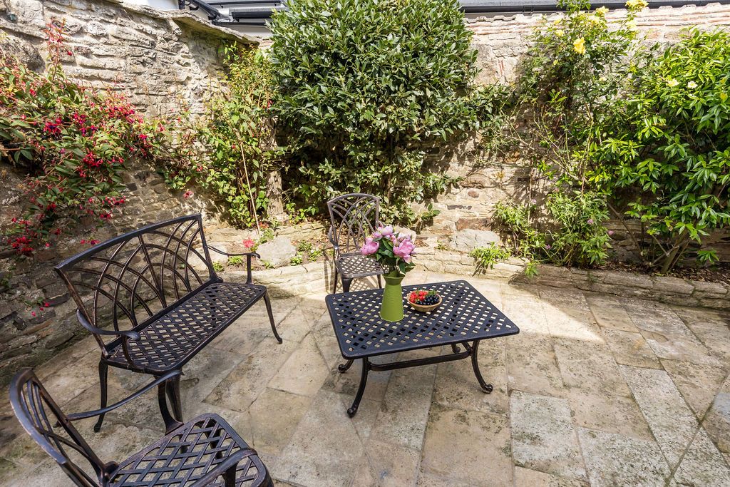 Bronte Cottage image