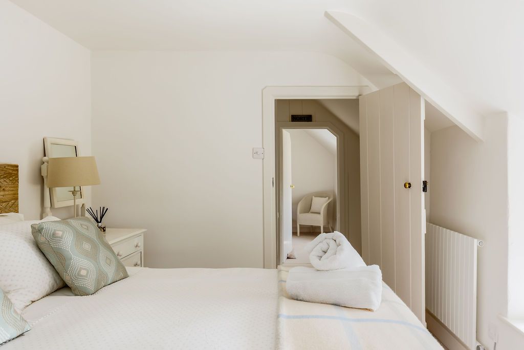 Honeysuckle Cottage image