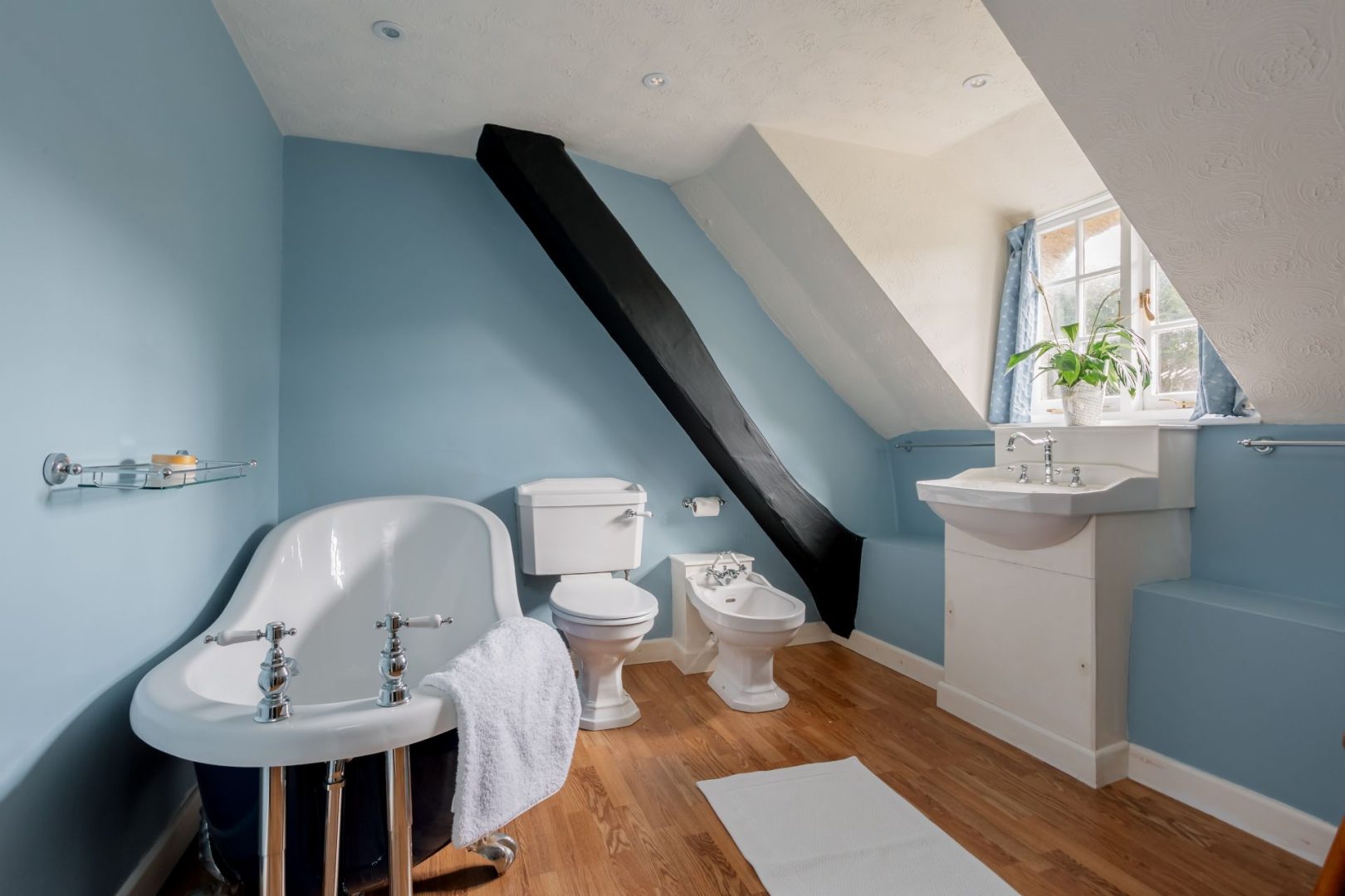 Elizabeth Cottage image