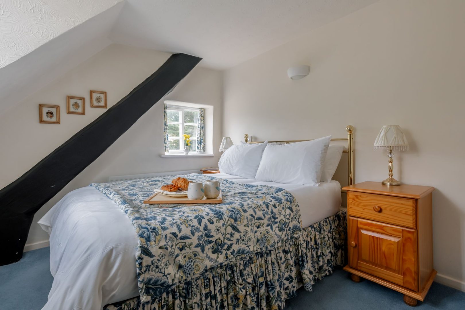 Elizabeth Cottage image