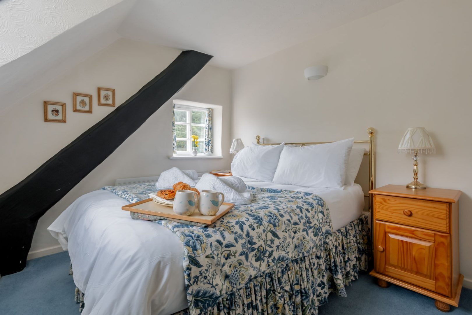 Elizabeth Cottage image