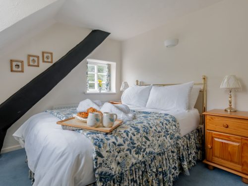 Elizabeth Cottage image