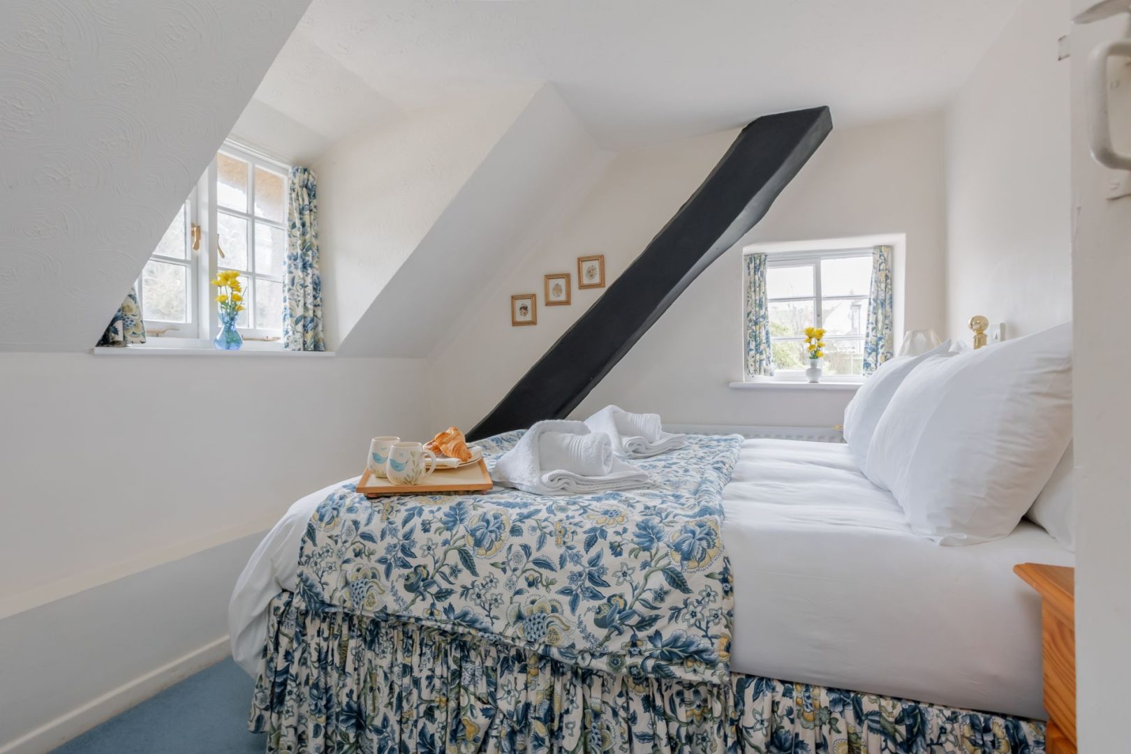 Elizabeth Cottage image