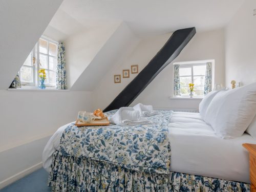 Elizabeth Cottage image