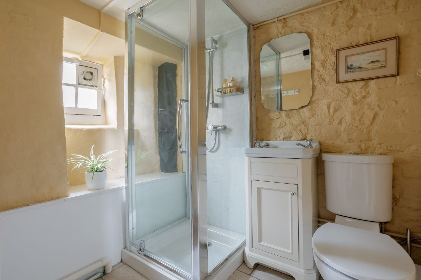 Elizabeth Cottage image