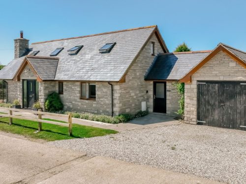 large modern holiday home worth matravers