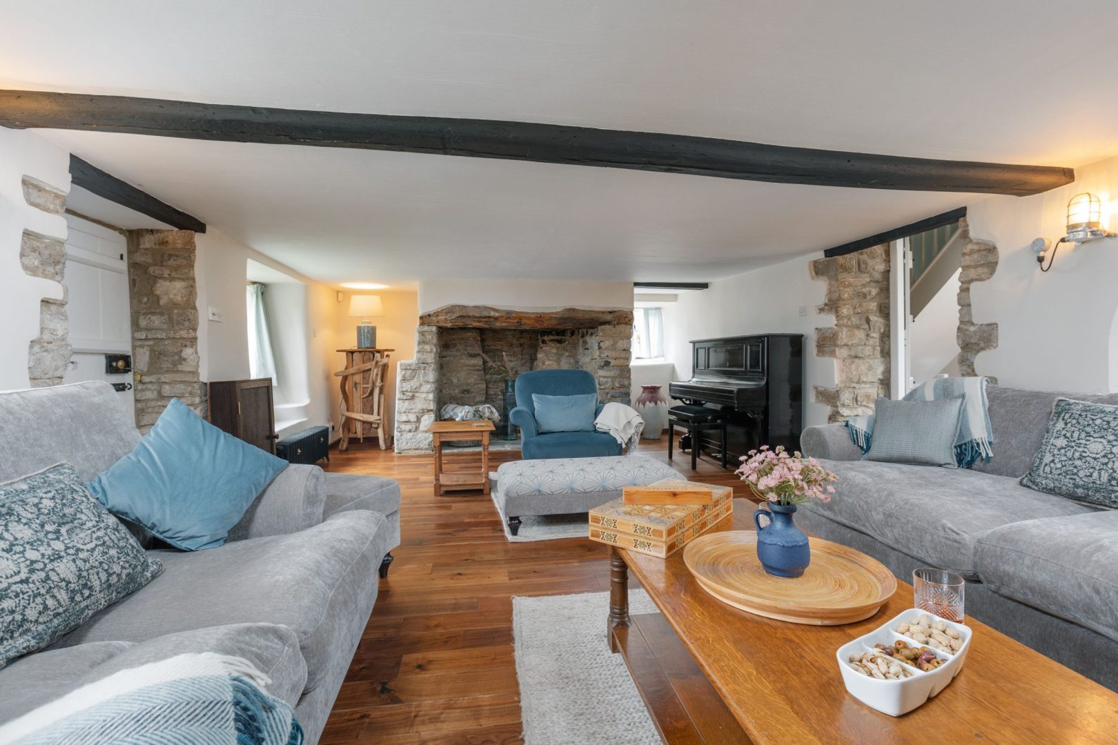 Castle View House image