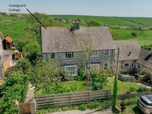 large holiday cottage near the jurassic coast