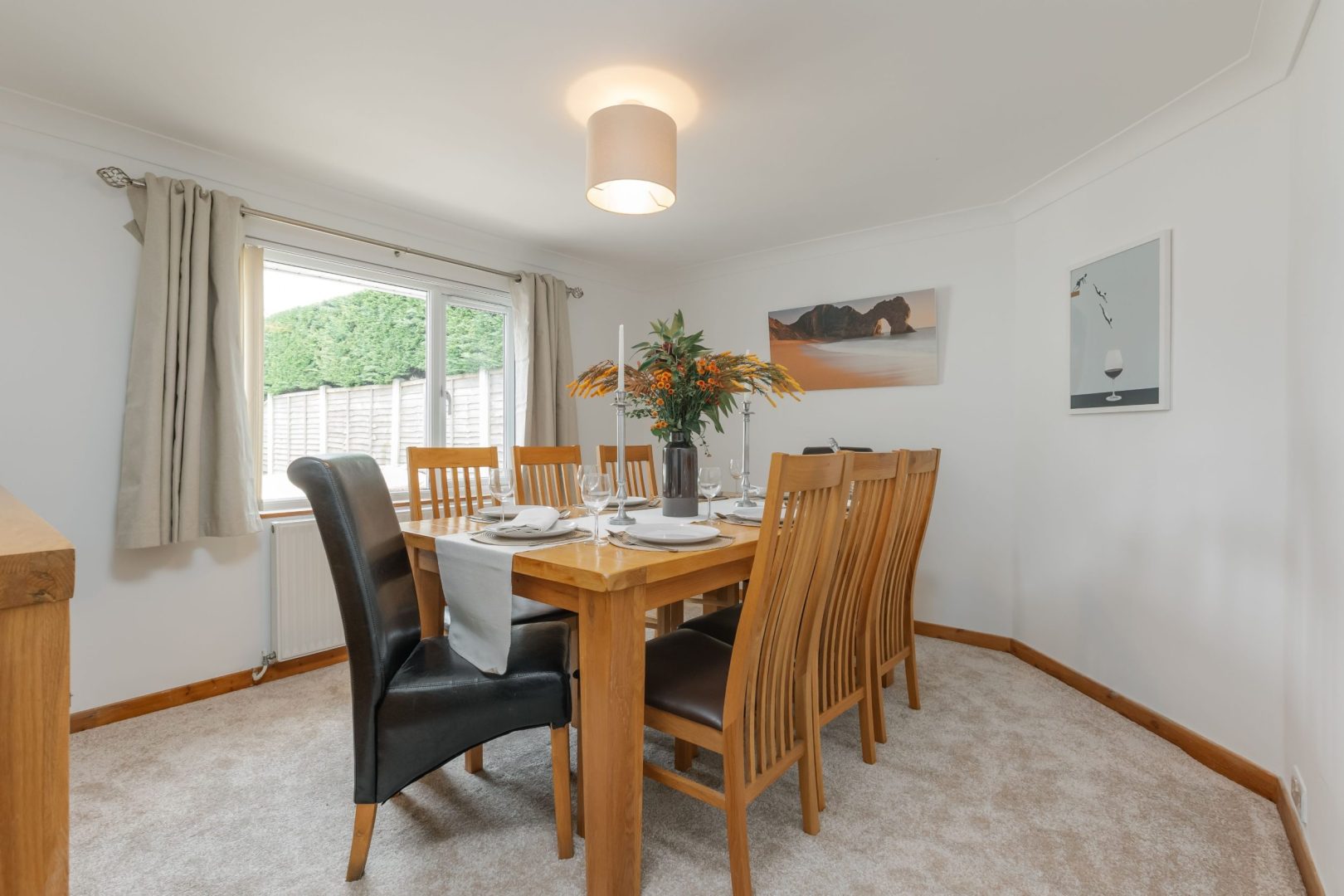 dining room for 8 at cherry lodge