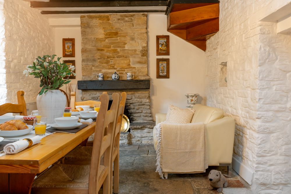 Old Stone House image