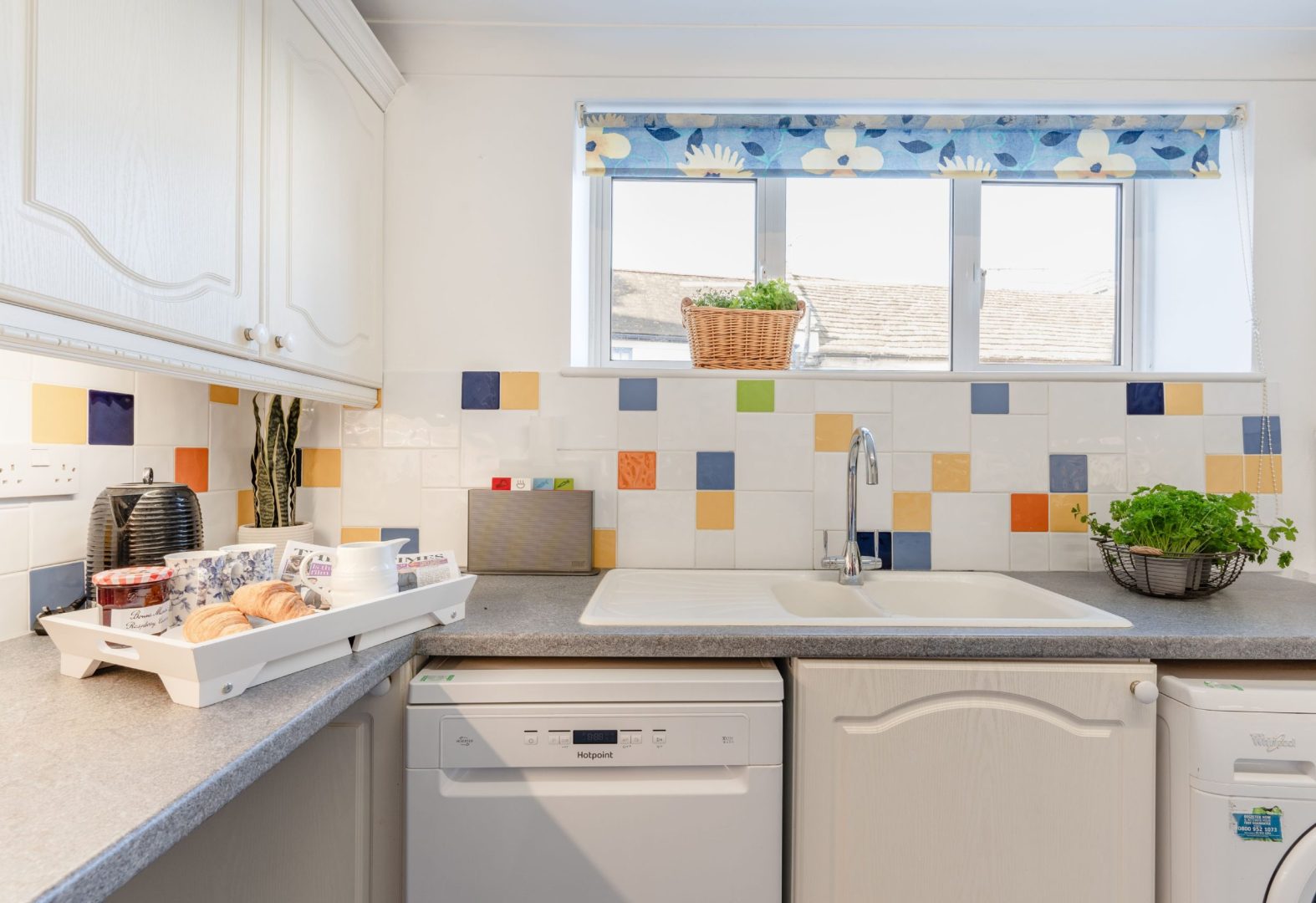 Compass Cottage image