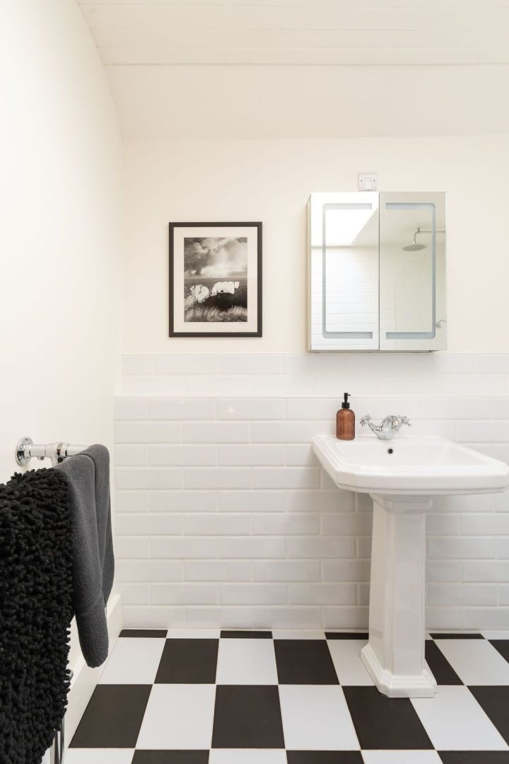 Bucknowle Lodge image