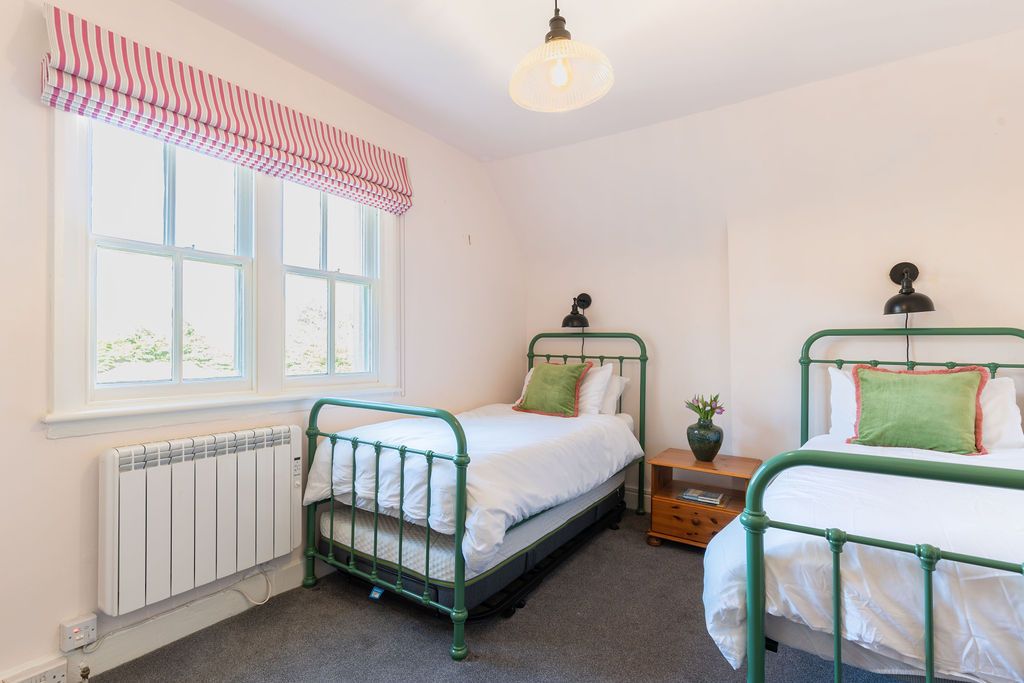 Bucknowle Lodge image