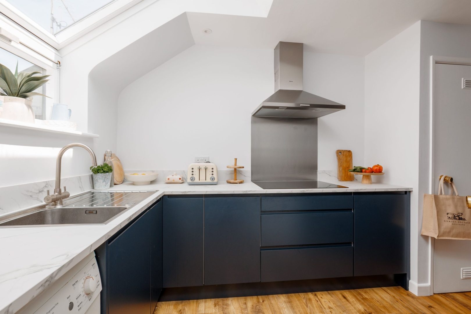 Sandy Shores Apartment image